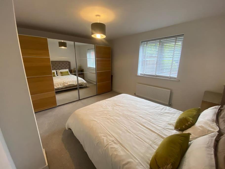 2 Bedroom Private Spacious Apartment In West Midlands Birmingam Exterior foto