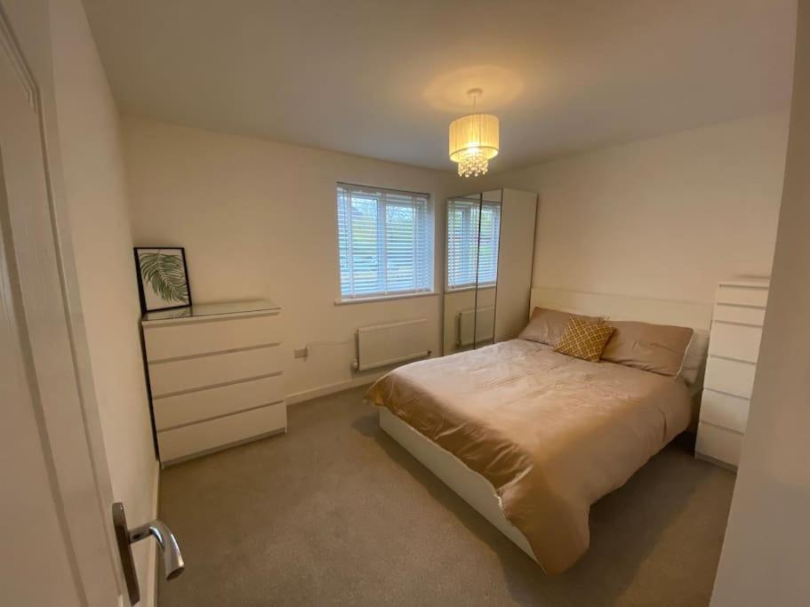 2 Bedroom Private Spacious Apartment In West Midlands Birmingam Exterior foto